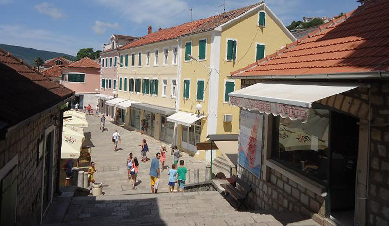 Херцег Нови: Вода стиже на кашичицу