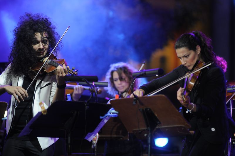 Немања гудалом пресекао врпцу 