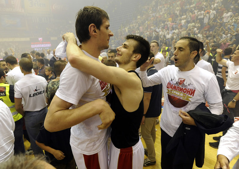 Дангубић: Сигурно остајем у Звезди, желим да славим и уживам