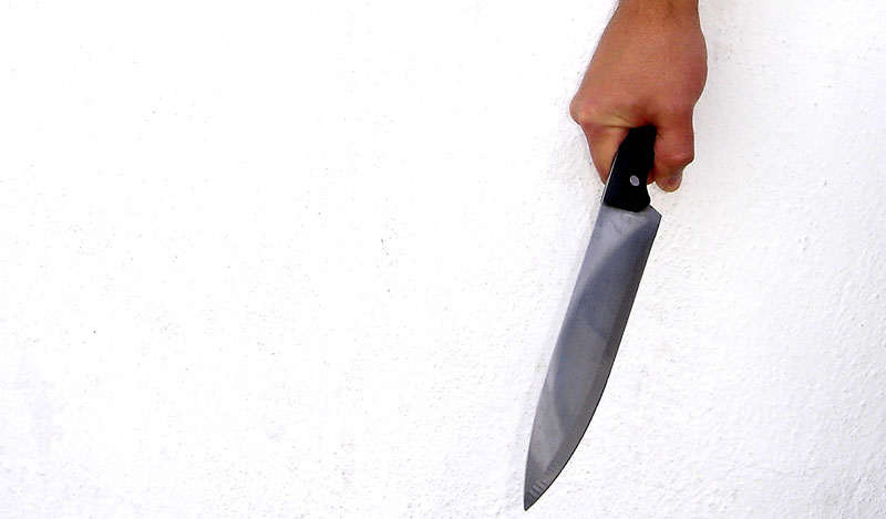 Убола сина ножем због оцене