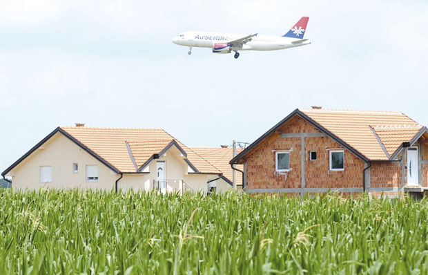 Нема легализације кућа уз аеродром