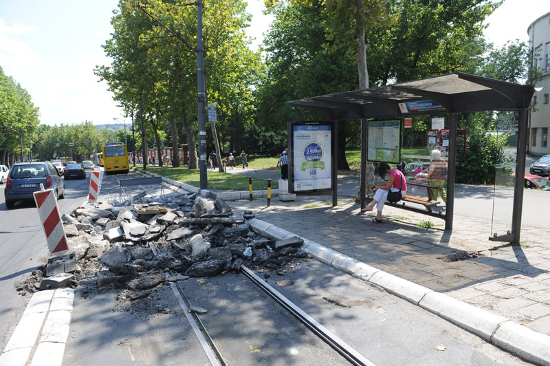 Сређују само аутобуска стајалишта