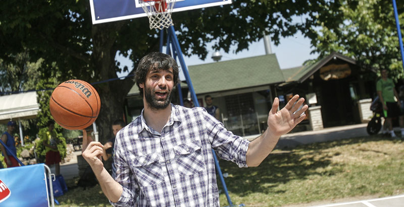 Tеодосић: Ако склонимо емоције, још је рано да се вратим послом у Србију