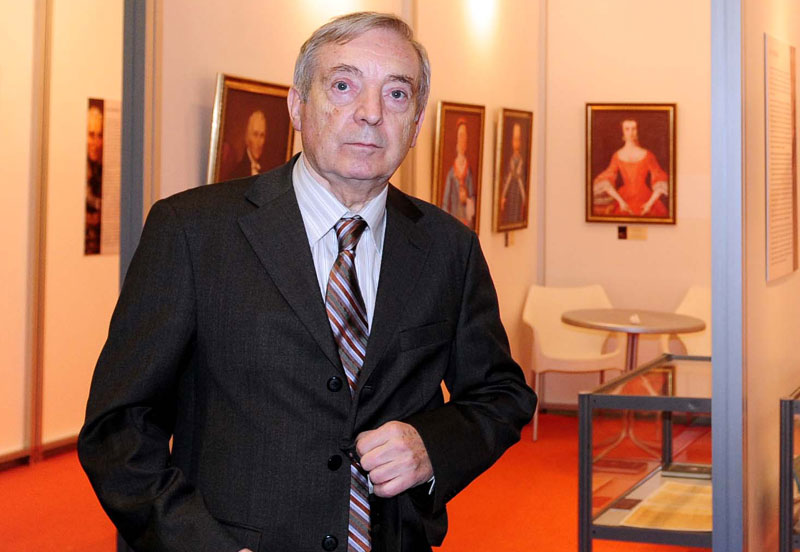 Песме Драгана Драгојловића у ирској антологији