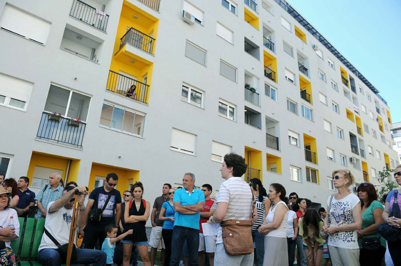 Траже рушење неће санацију