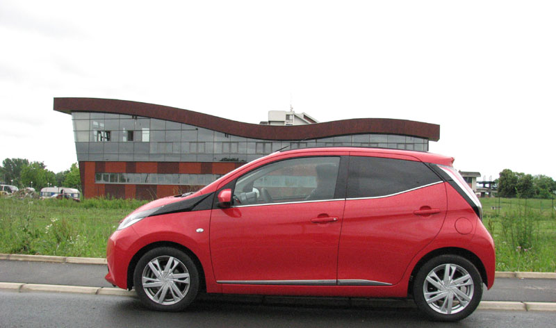 “Тоyота aygo x-wave”: Без крова је лепше