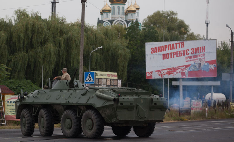 Десни сектор сада дрма Украјином