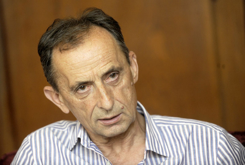 Његов потпис носе дипломе 25.000 правника