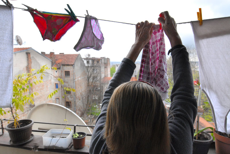 Београђани опрез: Казна за веш на тераси - 2.500!