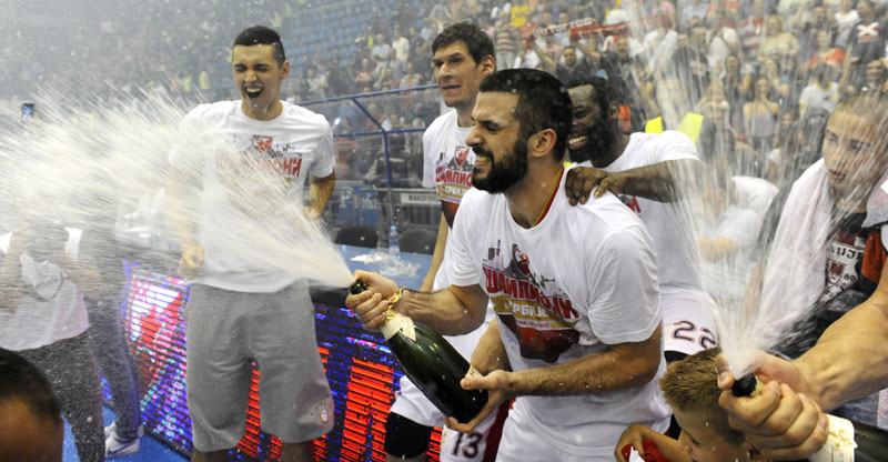 Лазић пред нову сезону поручује: Три трофеја минимум...