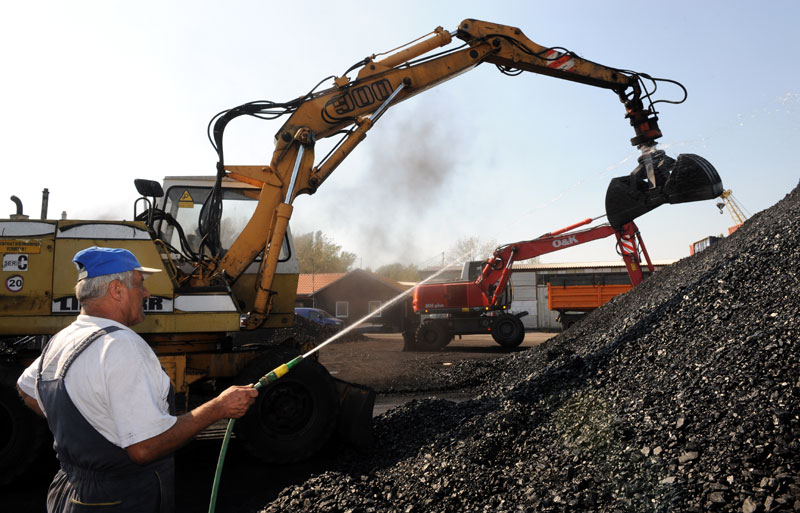 Препродавци дупло зарађују на угљу !