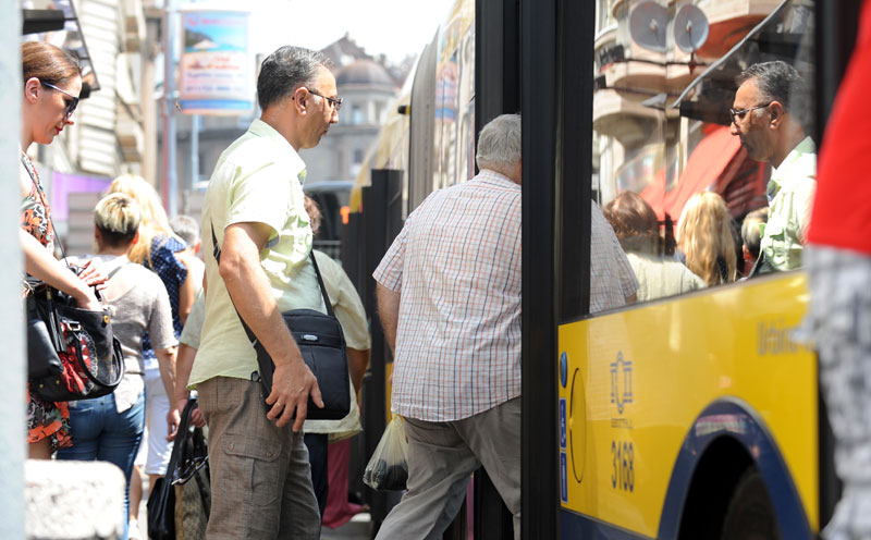 Надмудривање шверцера и контролора: Са торбицом више не смеш у гсп!