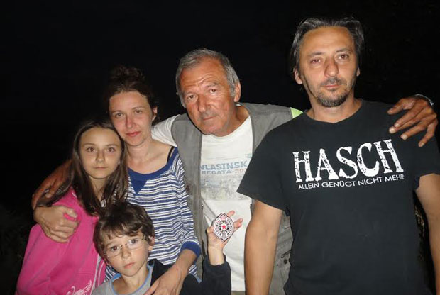 Четворочлану породицу извукао из хладне Власине