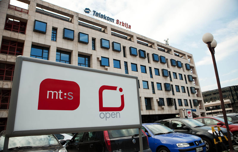 Немци преко Амера купују Телеком?