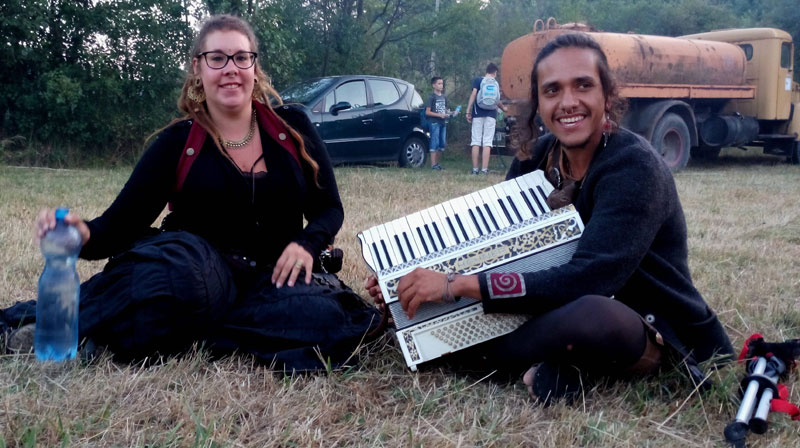 Холанђанка и Мексиканац у Липовици уче о Србији