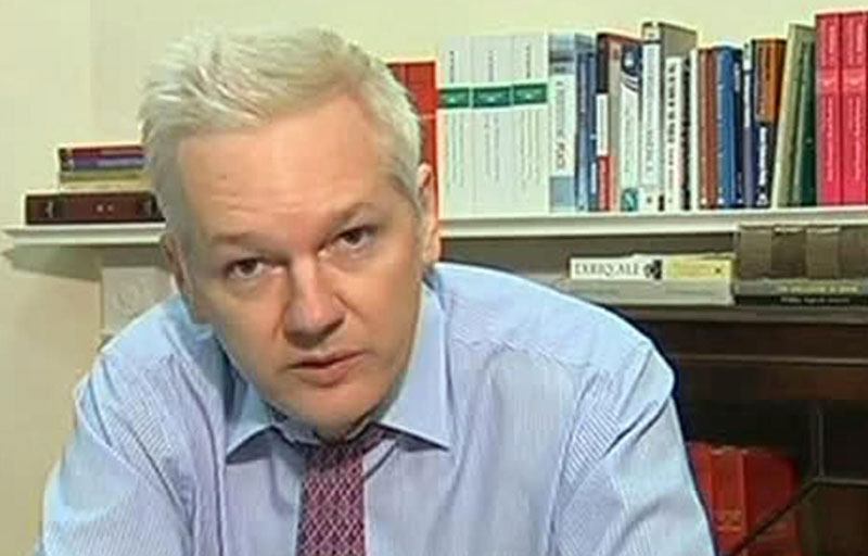 Британија: Еквадор омета правду штитећи Асанжа