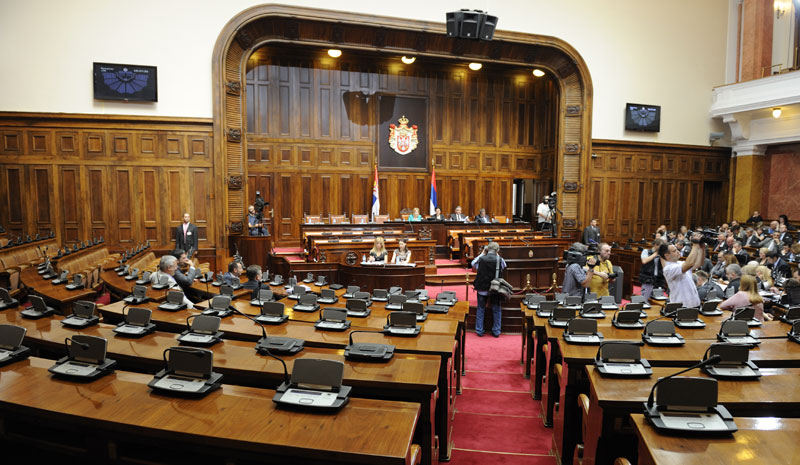 Скупштина паузира још две недеље