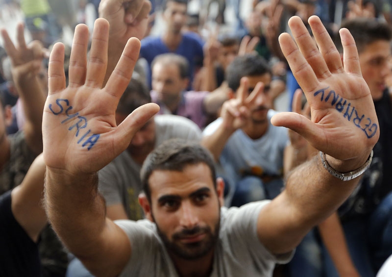 Немачка суспендовала Шенген, мобилизација полиције; Чешка појачава контролу границе са Аустријом