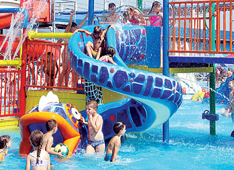 У аква-парку у Јагодини освежило се 400.000 посетилаца