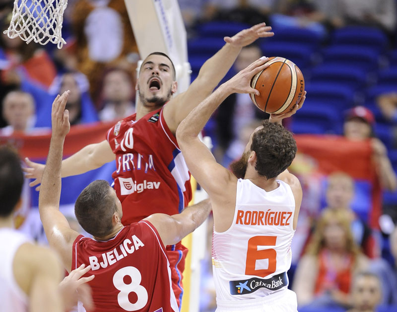 КРАЈ: Србија - Шпанија 80:70