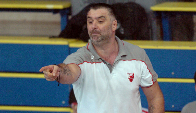 Перуничић љут на играче: Не могу да верујем да два месеца немају никакву физичку активност