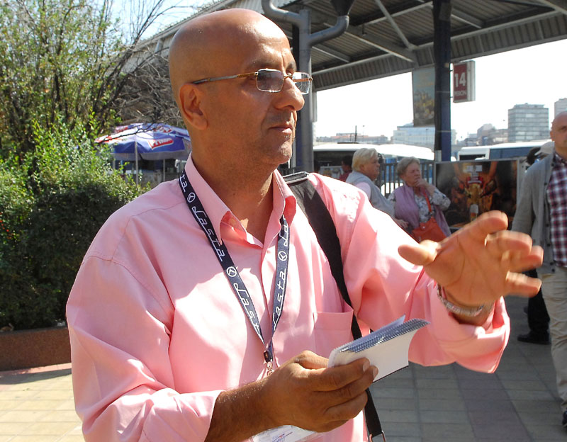 Сиријски преводилац на (не)одређено време