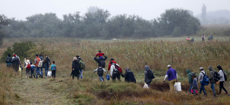 Око 3.800 војника већ на граници Мађарске са Србијом