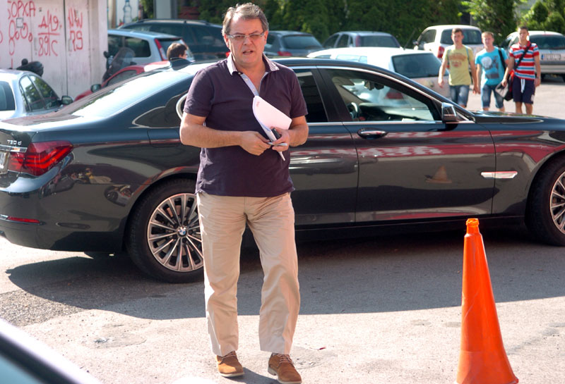 УО Звезде одустаје од општих избора: Бираће се само председник