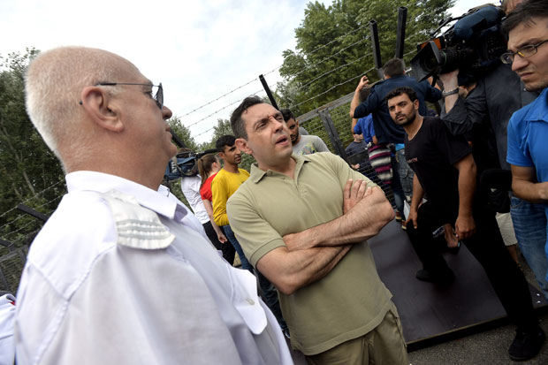 Вулин: Уколико буде потребе, биће отворен још један центар