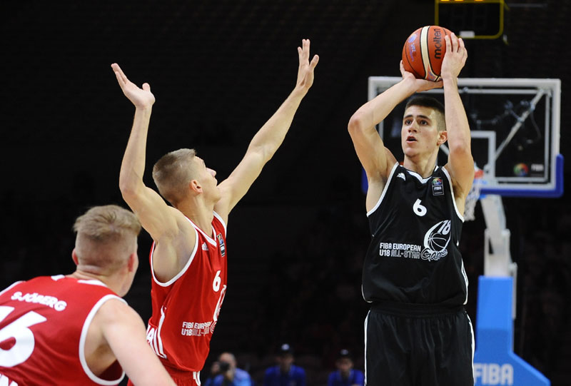 Маринковић и Симанић учествовали на Ол-Стар мечу за играче до 18 година