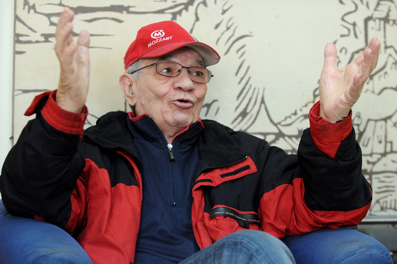 Шекуларац: Није тренутак да се свађамо, звездаши уједините се!