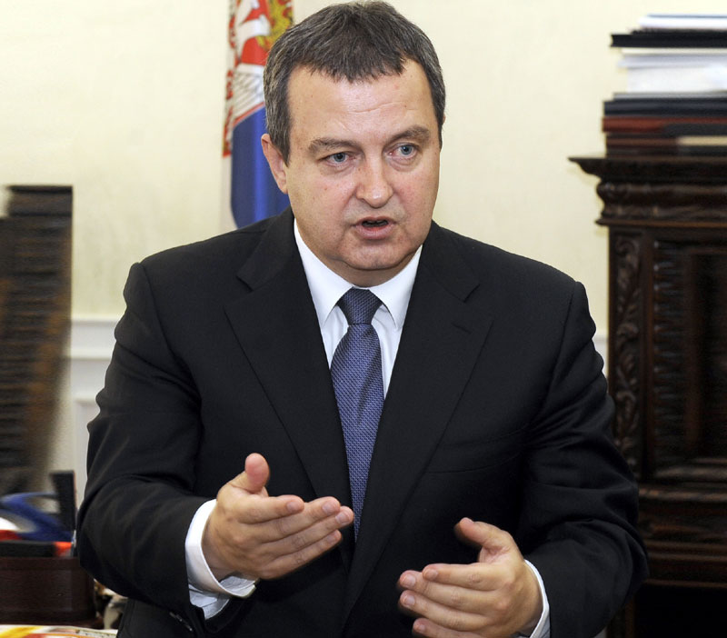 Ивица Дачић: Не одступамо ни за педаљ, чекамо док се не уразуме