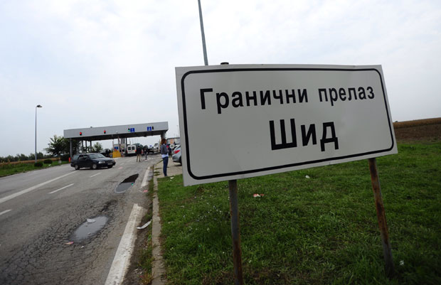 Погранична полиција на Товарнику чека отварање границе; Милановић: Данас или сутра укидамо блокаду!