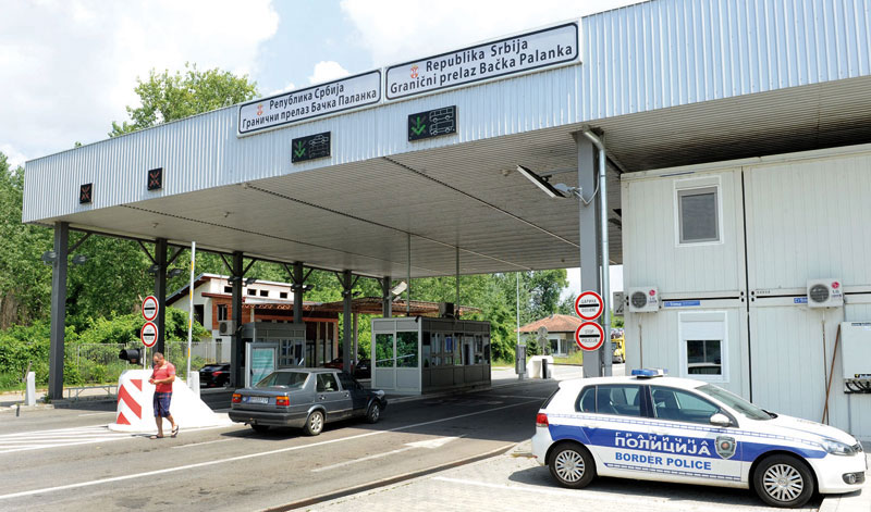 Хрвати сад не пуштају ни своје