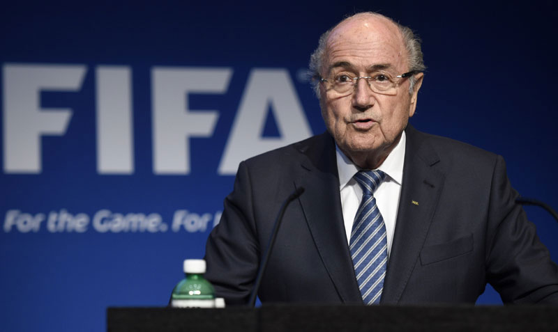 Блатер остаје на челу ФИФА и после избора?