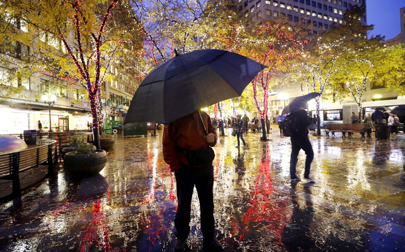 Британци потроше пет месеци живота причајући о времену