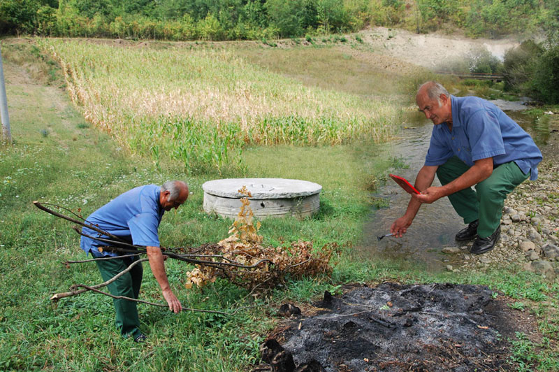 Јастук камен, а постеља асура