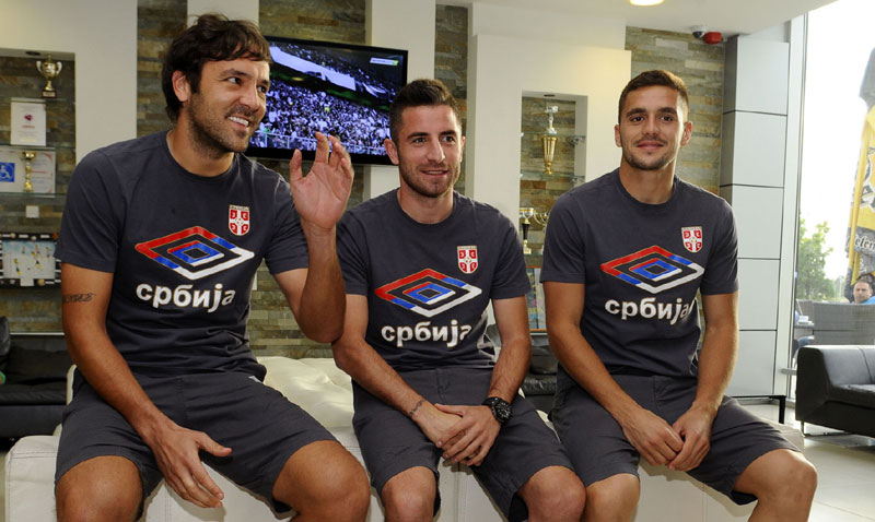 Први проблеми за Србе: Албанци крше договор, можда не уђемо у хотел