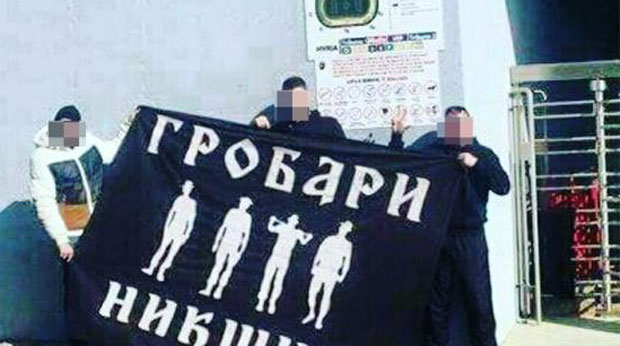 Навијачи Партизана у Елбасану 