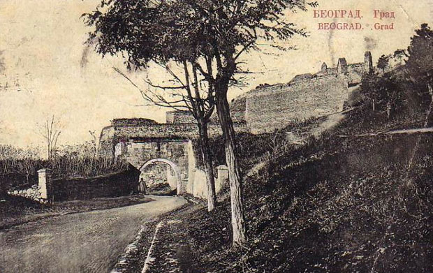 Београдске приче: Хероји спали на улични путоказ