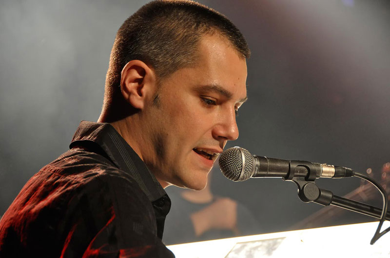 Хуманитарни концерт Васила Хаџиманова: Трио сакупио 100.000 динара