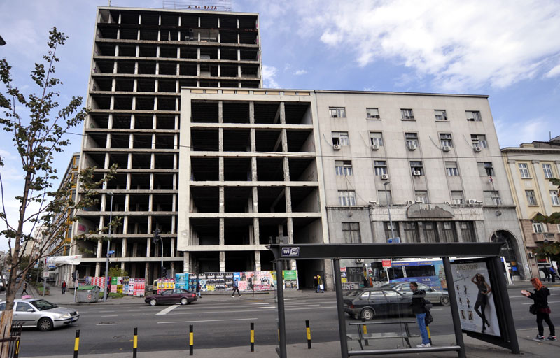 Зашто су заиста угашене Беобанка, Инвестбанка...