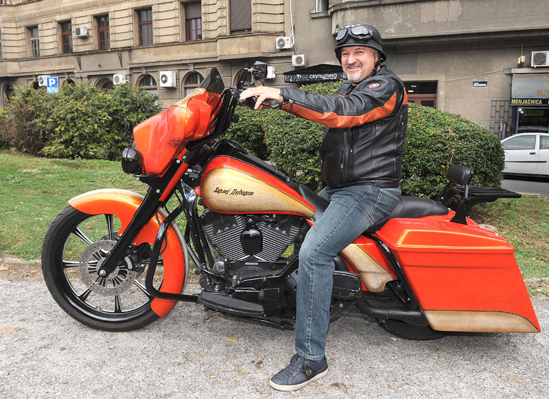 Београдске приче: Харли на ћирилици