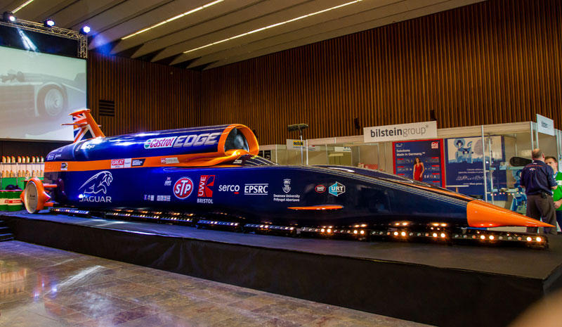 Бржи и од метка!