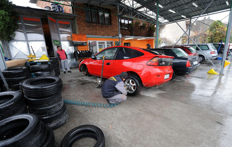 Старе цене за зимске гуме