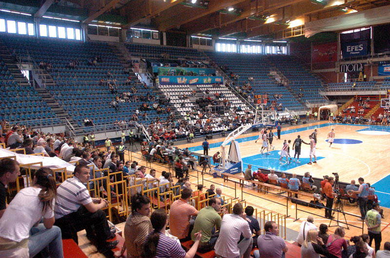 Дерби померен за уторак