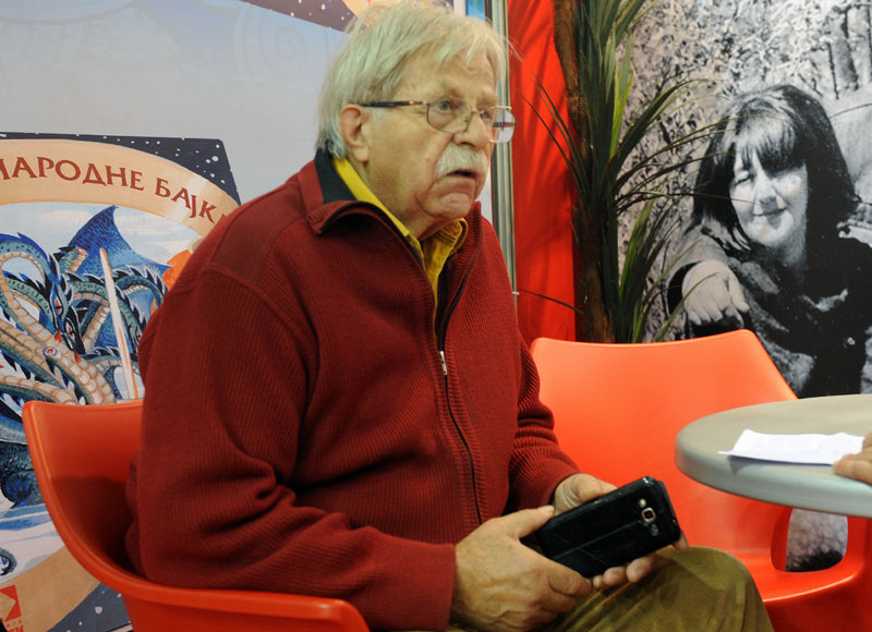 Атрактивни писци и дела