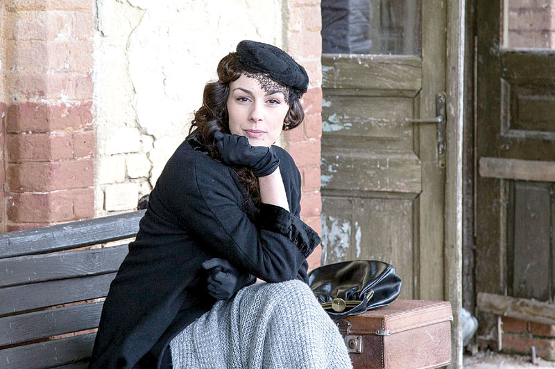 Слобода Мићаловић: Са екрана нам испирају мозак!