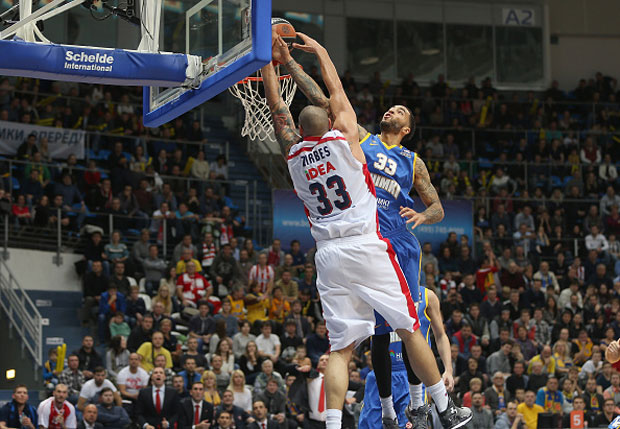 Звезда се опет обрукала