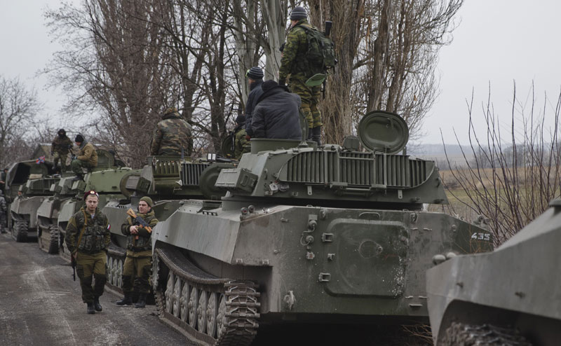 Украјина и даље допрема тешко наоружање на границу са Донбасом